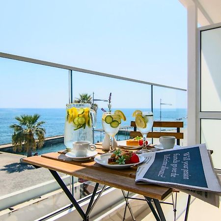 Phaedrus Living: Seaview Gold Flat Lighthouse 48 Lägenhet Paphos Exteriör bild
