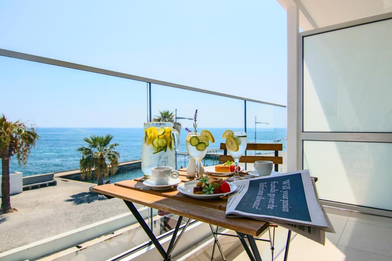 Phaedrus Living: Seaview Gold Flat Lighthouse 48 Lägenhet Paphos Exteriör bild