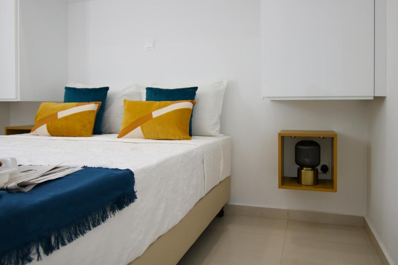 Phaedrus Living: Seaview Gold Flat Lighthouse 48 Lägenhet Paphos Exteriör bild