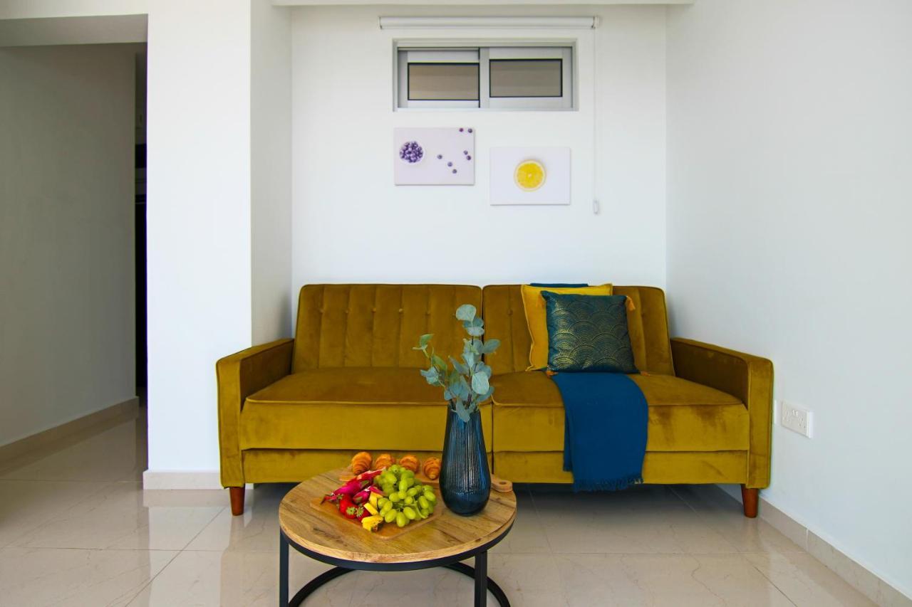 Phaedrus Living: Seaview Gold Flat Lighthouse 48 Lägenhet Paphos Exteriör bild