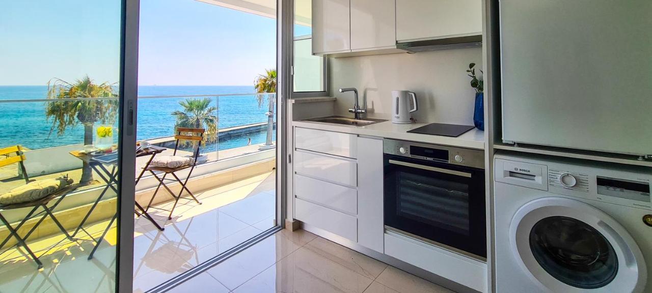 Phaedrus Living: Seaview Gold Flat Lighthouse 48 Lägenhet Paphos Exteriör bild